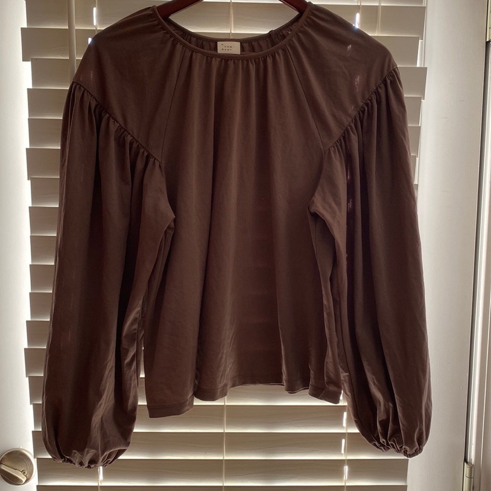 Puff sleeve top